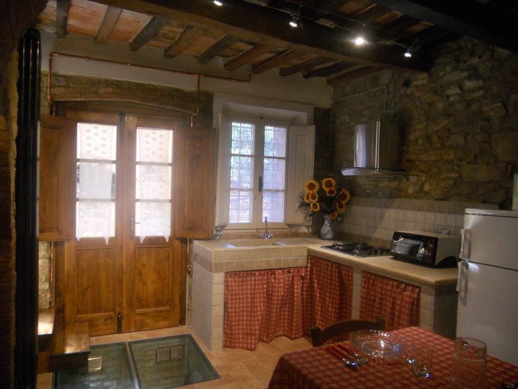 Apartment Casa Antica Chianni Room photo